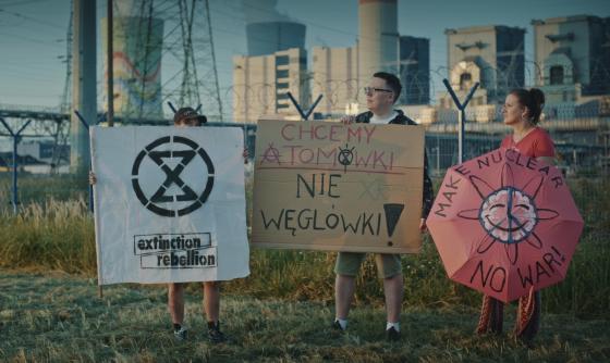 Scena z filmu Rozszczepienie