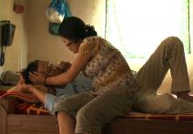 Scena z filmu With or Without Me