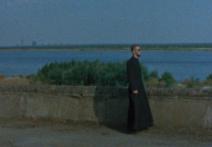 Scena z filmu Apocalypse Yesterday, Today, Tomorrow, and the Day After Tomorrow