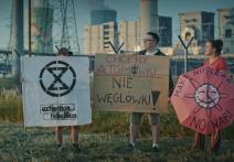 Scena z filmu Rozszczepienie